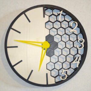 unikatne stenske ure iz lesa in 3D tiska