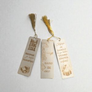 Leseno knjižno kazalo z gravuro – unikatno darilo