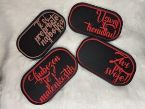 Personaliziran pladenj z napisom – darilo po želji